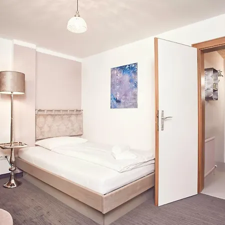 Boutique-gasthof Ueberfuhr Hotell *