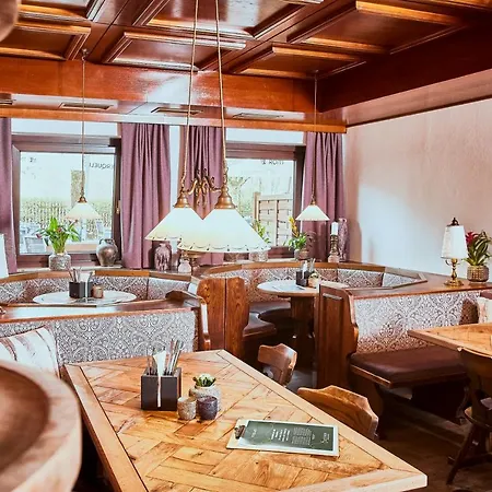 优博夫尔精品酒店 *